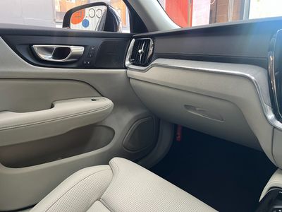 2025 Volvo V60