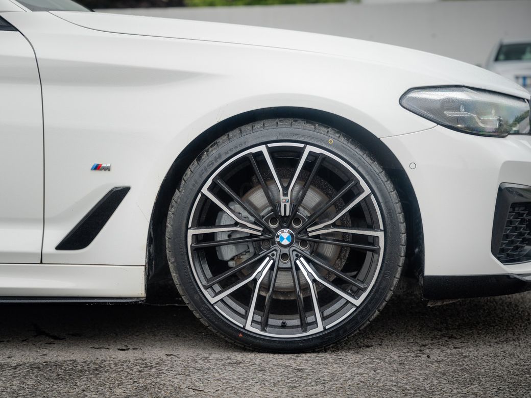 2022 BMW 5 Series