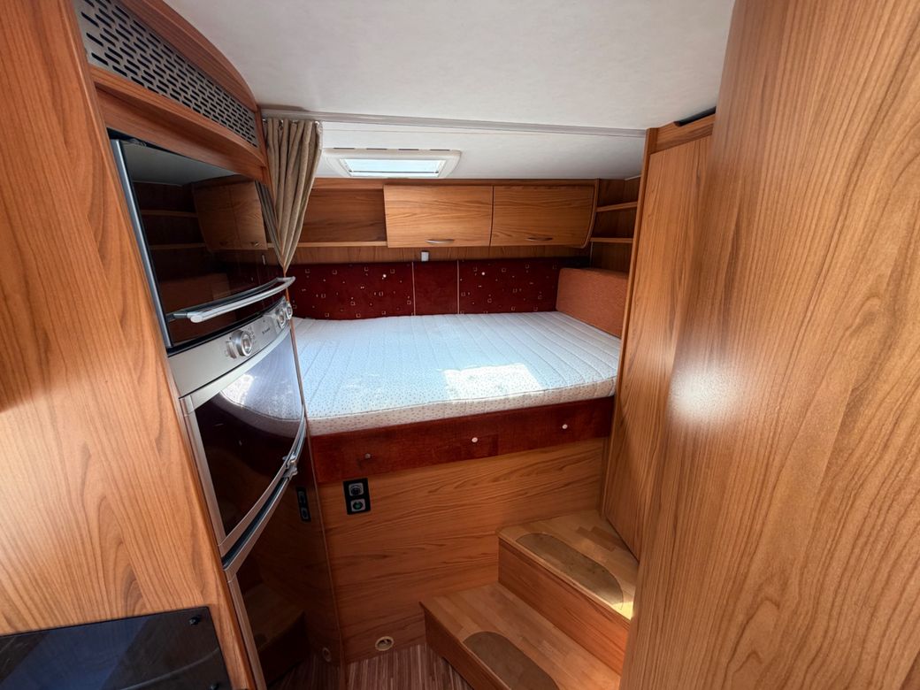 2009 BURNSTER  SOLANO T 690 LOW PROFILE R.H.D C1 REQUIRED 