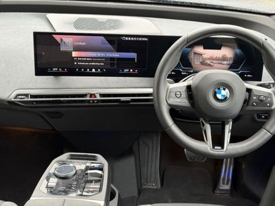 2025 BMW iX