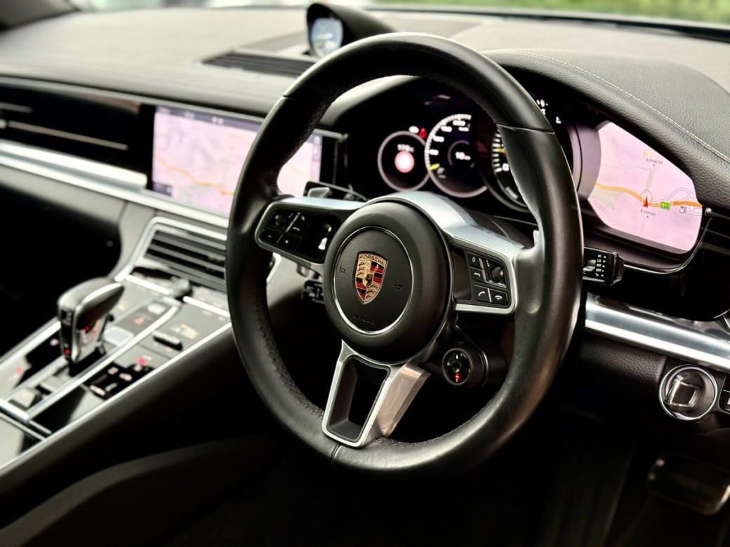 2020 Porsche Panamera