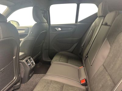 2026 Volvo EX40
