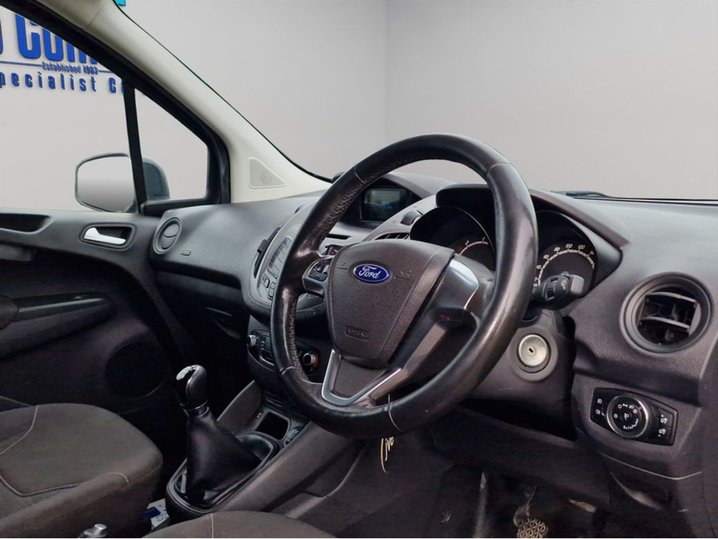 2017 Ford Transit Courier