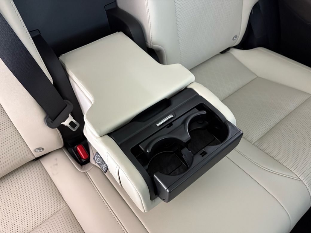 2023 Lexus RX450h+