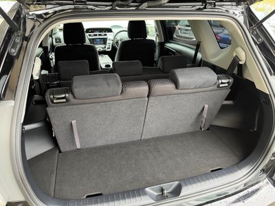 2016 Toyota Prius Alpha