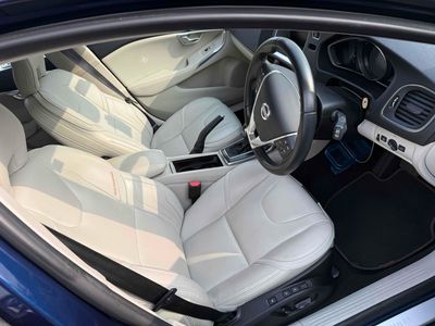 2015 Volvo V40