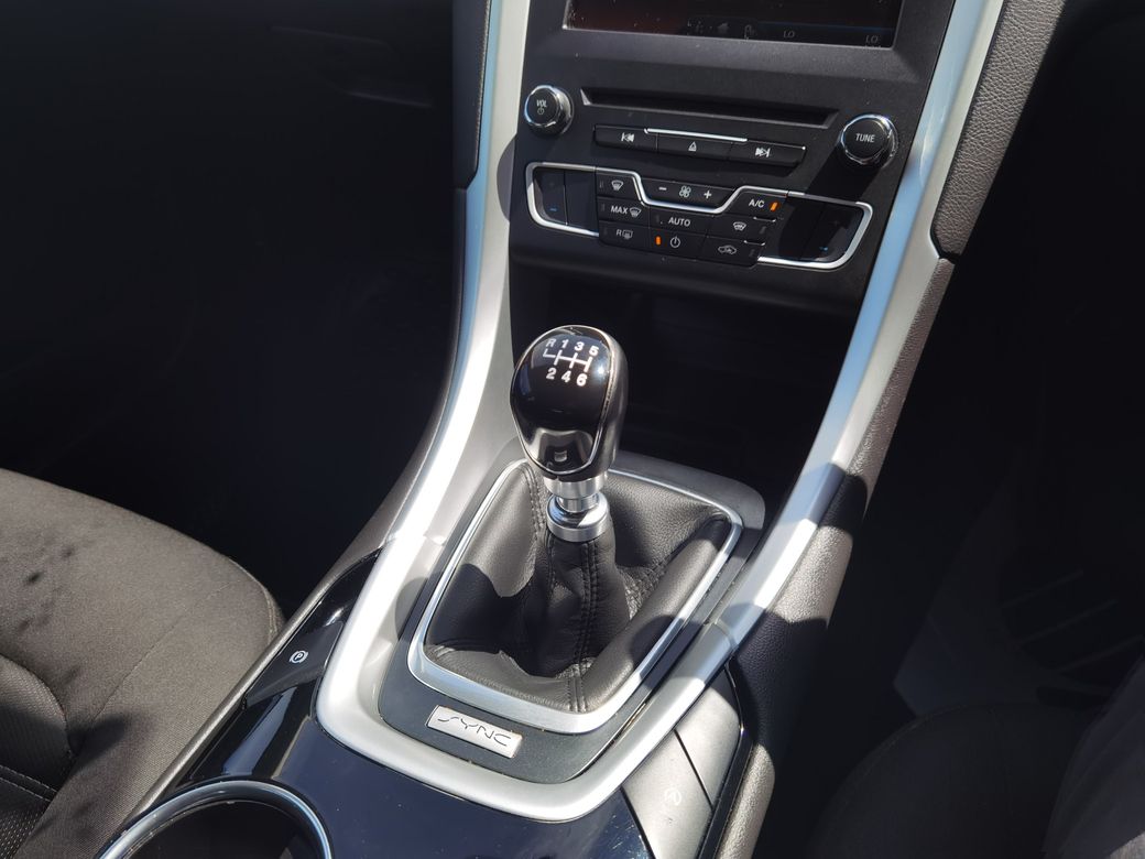 2016 Ford Mondeo
