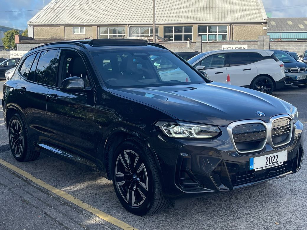 2022 BMW iX3