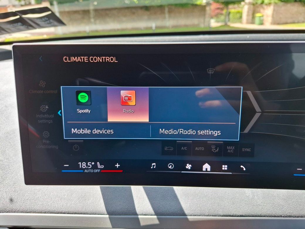 2026 BMW iX