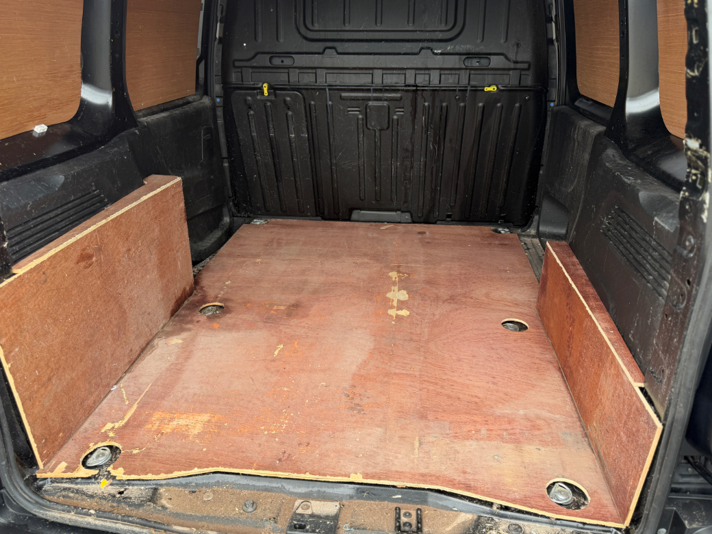 2021 Peugeot Partner