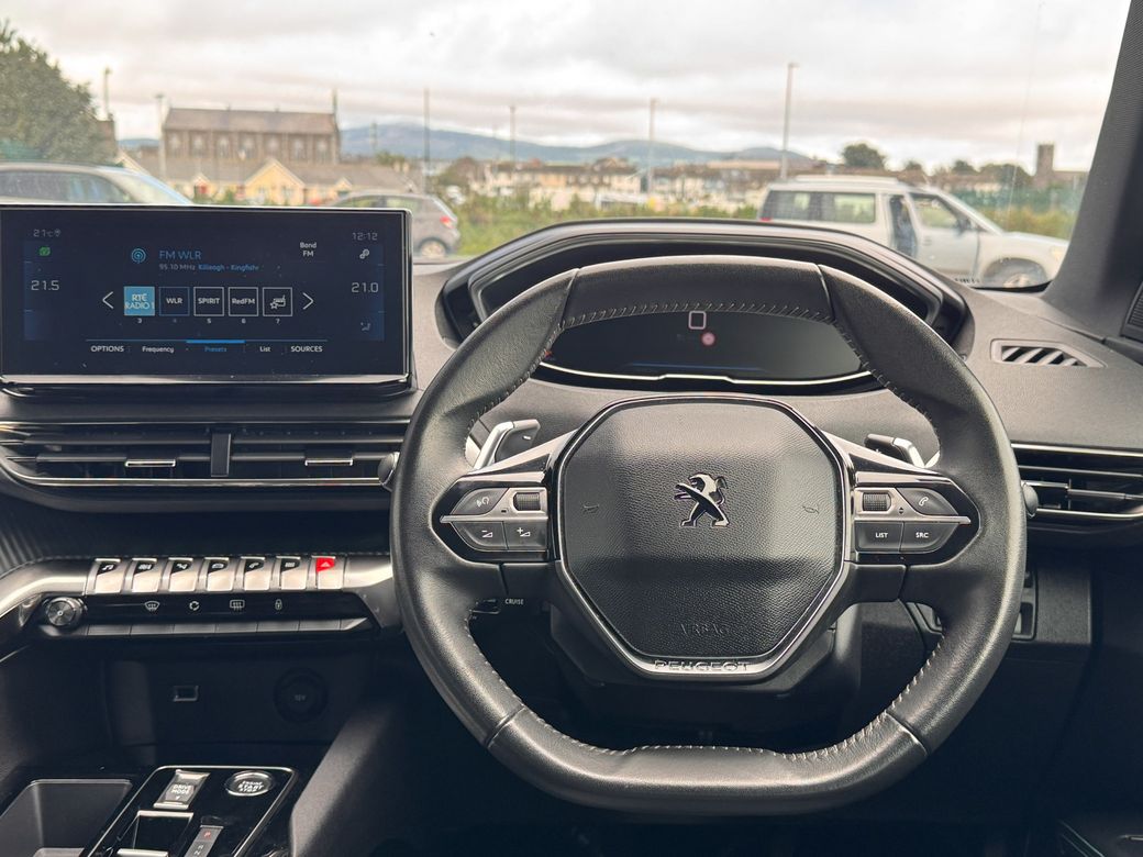 2024 Peugeot 5008