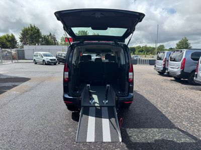 2025 Volkswagen Caddy Maxi Life