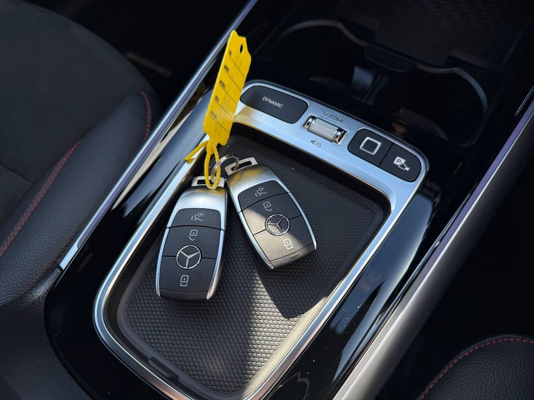 2025 Mercedes-Benz EQA
