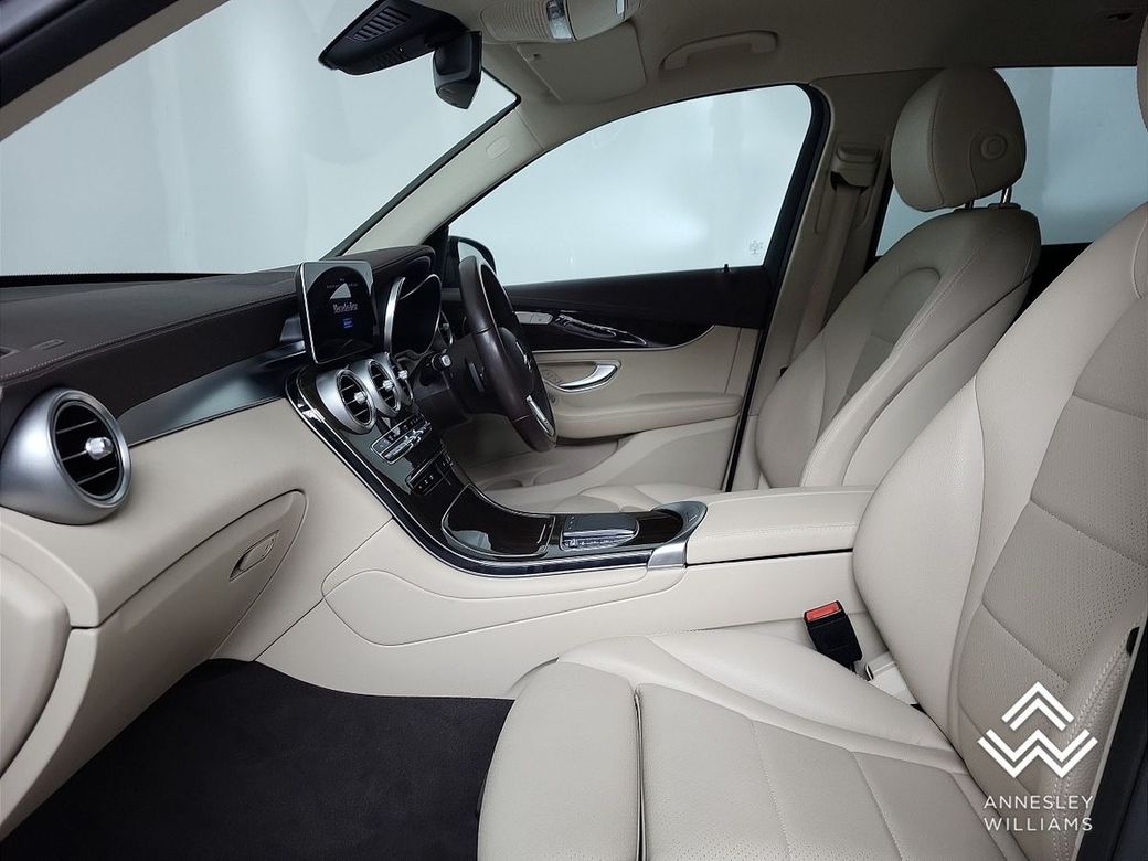 2022 Mercedes-Benz GLC Class