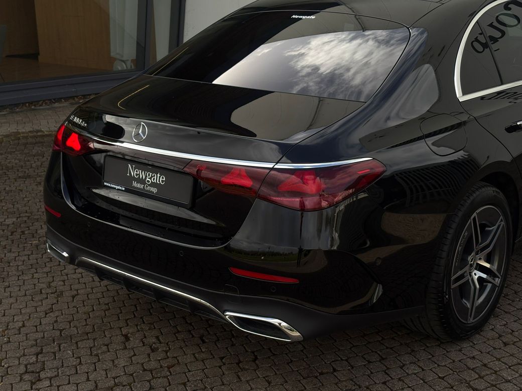 2025 Mercedes-Benz E 300