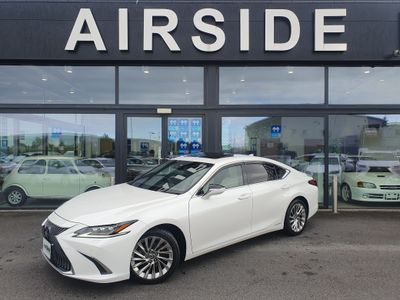 2019 Lexus ES 300h