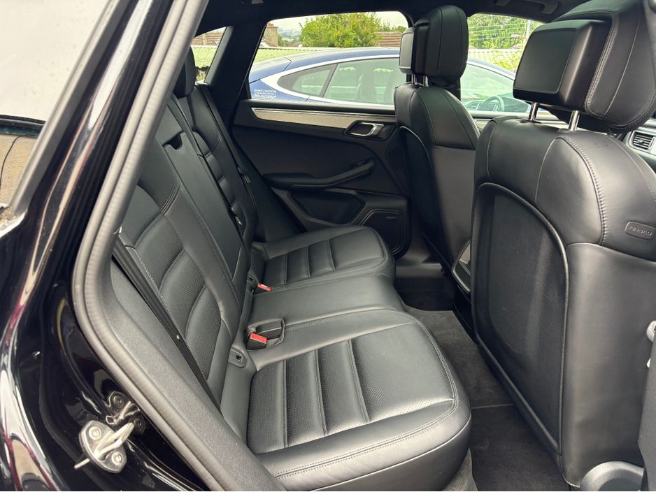 2015 Porsche Macan