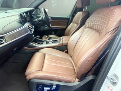 2021 BMW X7