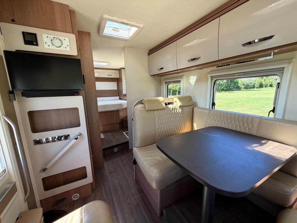 2018 BURSTNER  LYSEO I743G AUTO R.H.D Q/B 