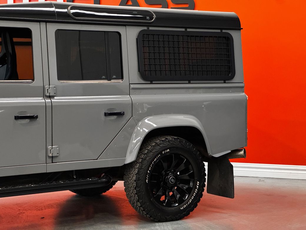 2015 Land Rover Defender