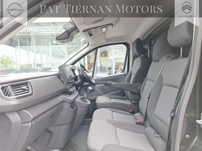 2022 Nissan Primastar