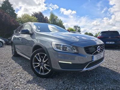 2018 Volvo V60 Cross Country