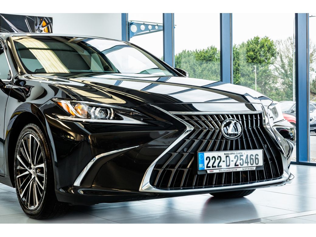 2022 Lexus ES 300h