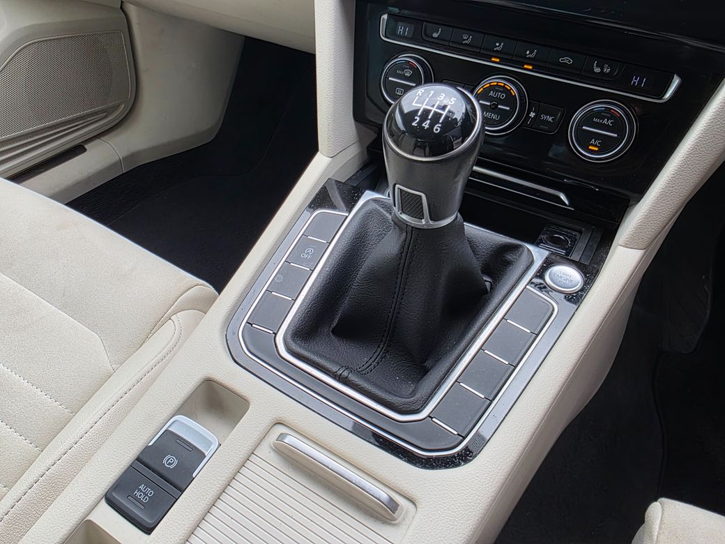 2016 Volkswagen Passat