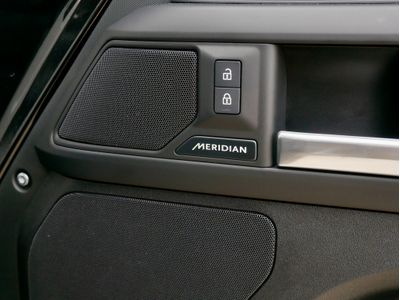 2025 Land Rover Defender