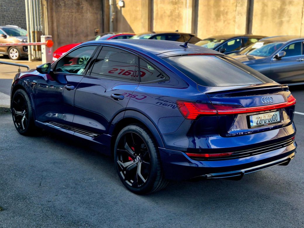 2022 Audi e-tron