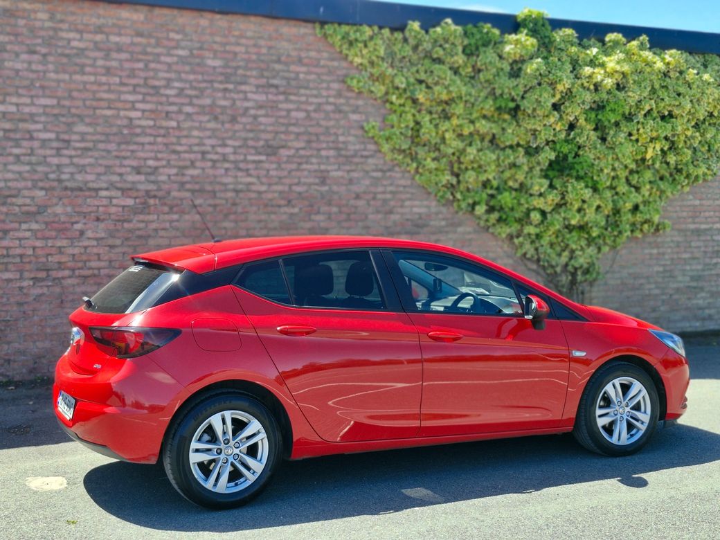 2018 Vauxhall Astra