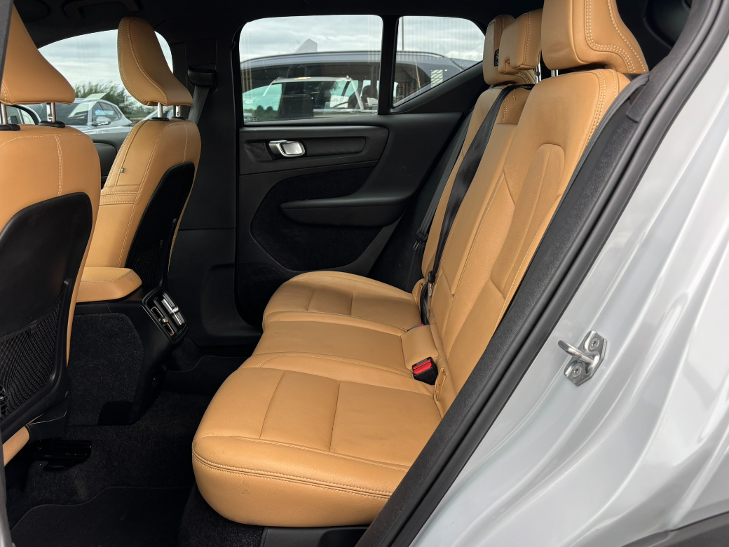 2020 Volvo XC40