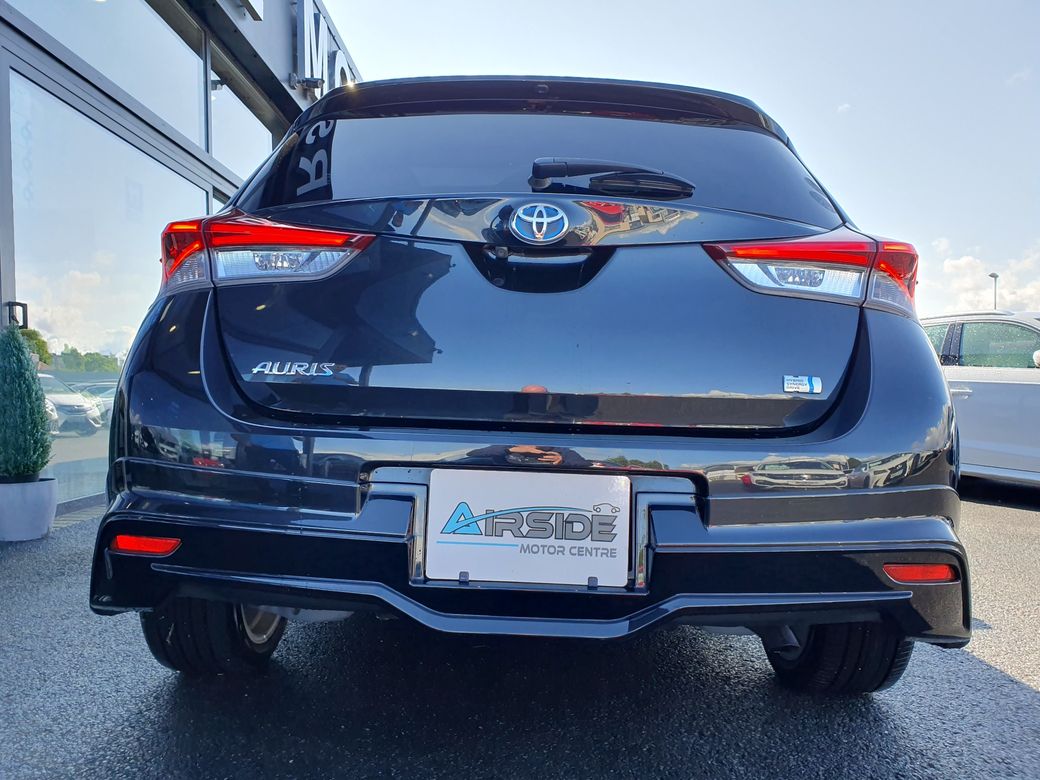 2017 Toyota Auris