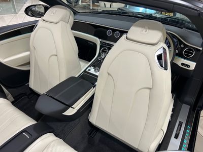 2025 Bentley Continental