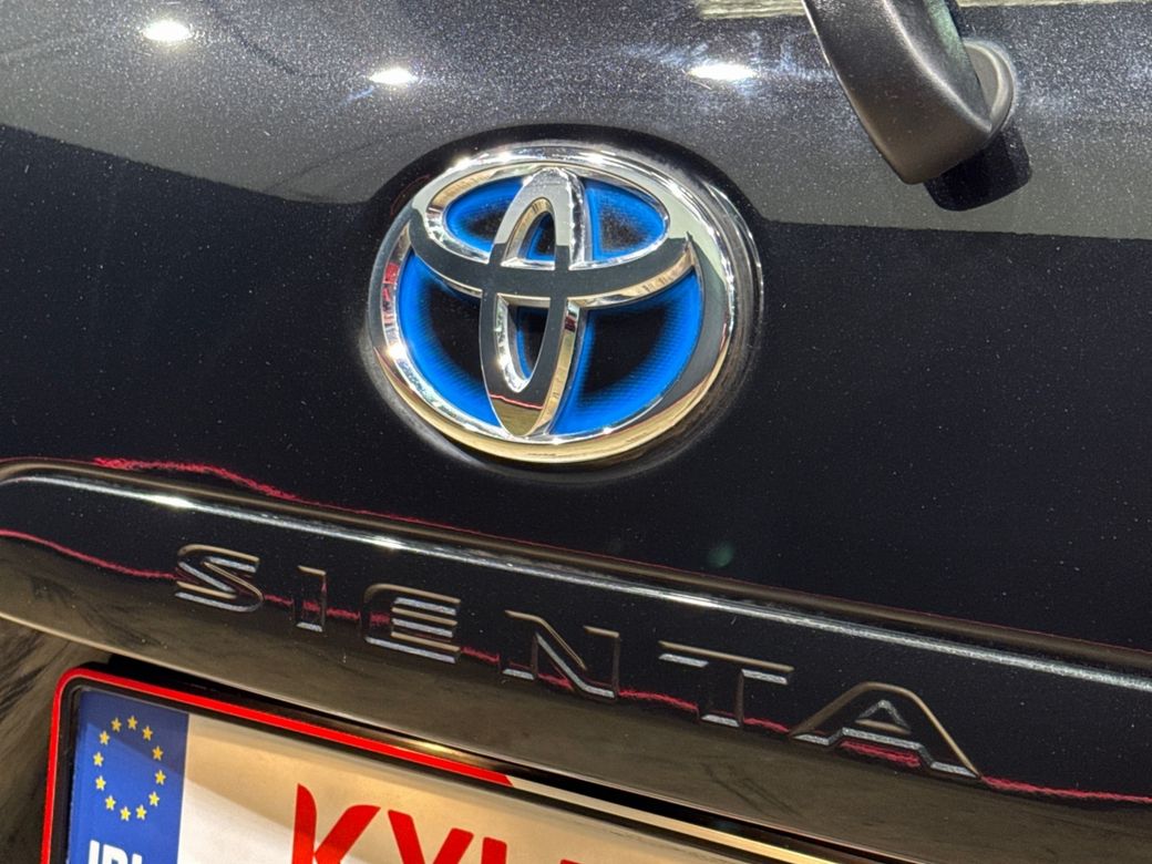2017 Toyota Sienta