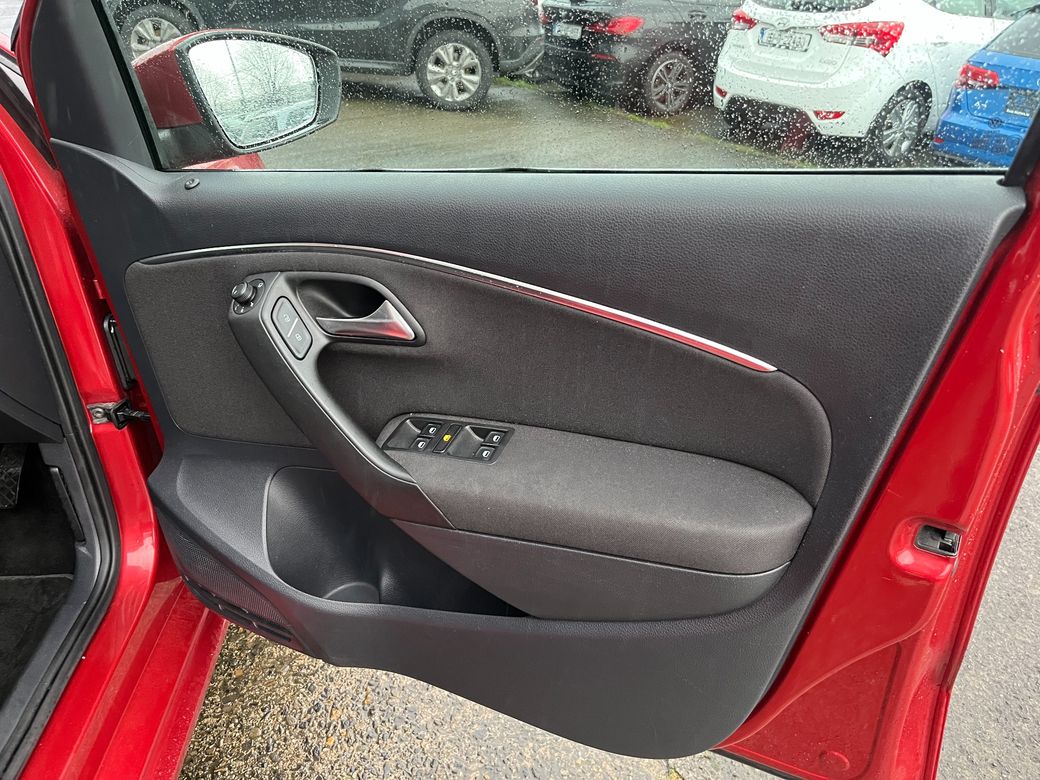 2015 Volkswagen Polo