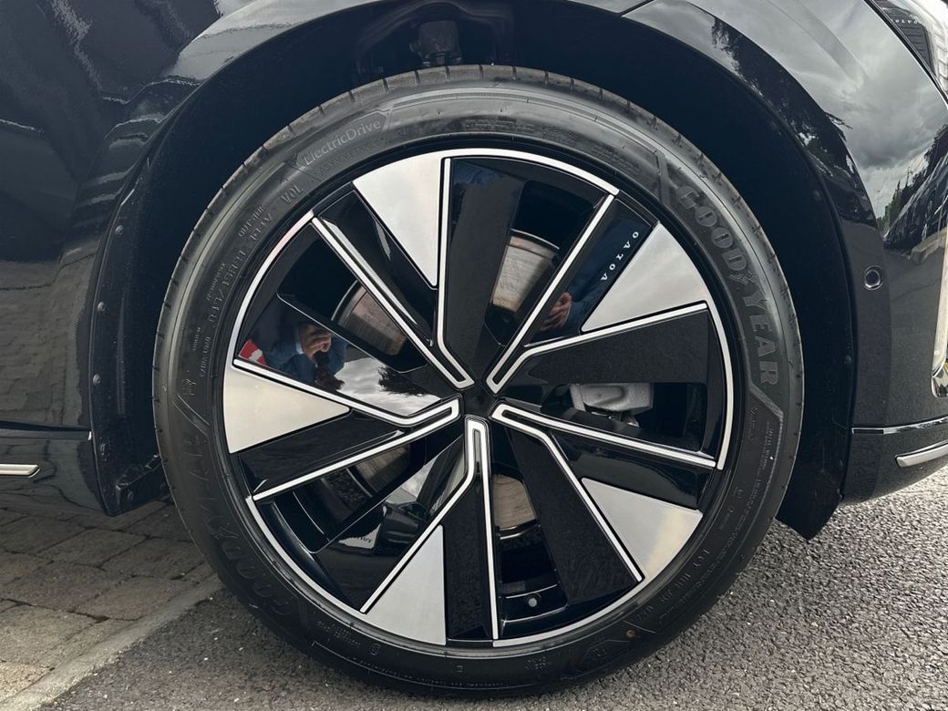 2026 Volvo ES90
