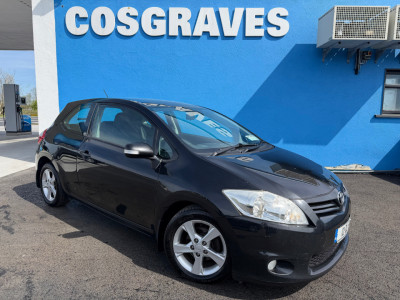 2012 Toyota Auris