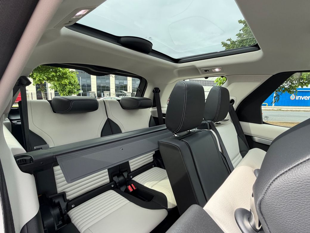 2025 Land Rover Discovery