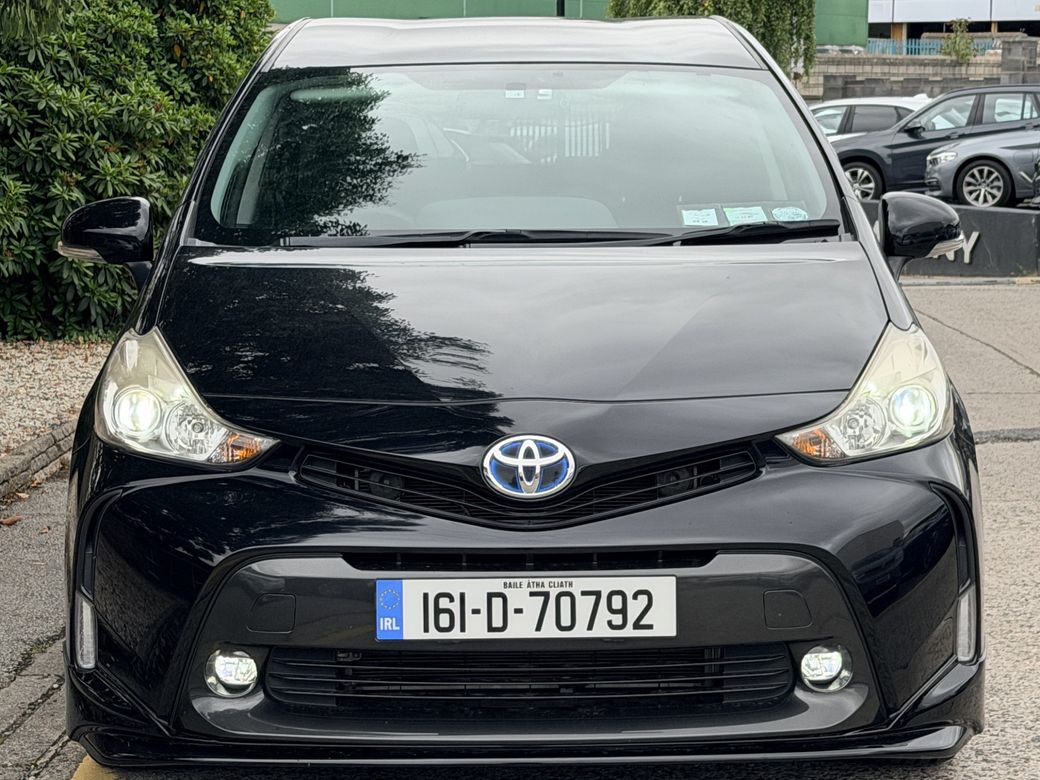 2016 Toyota Prius Alpha