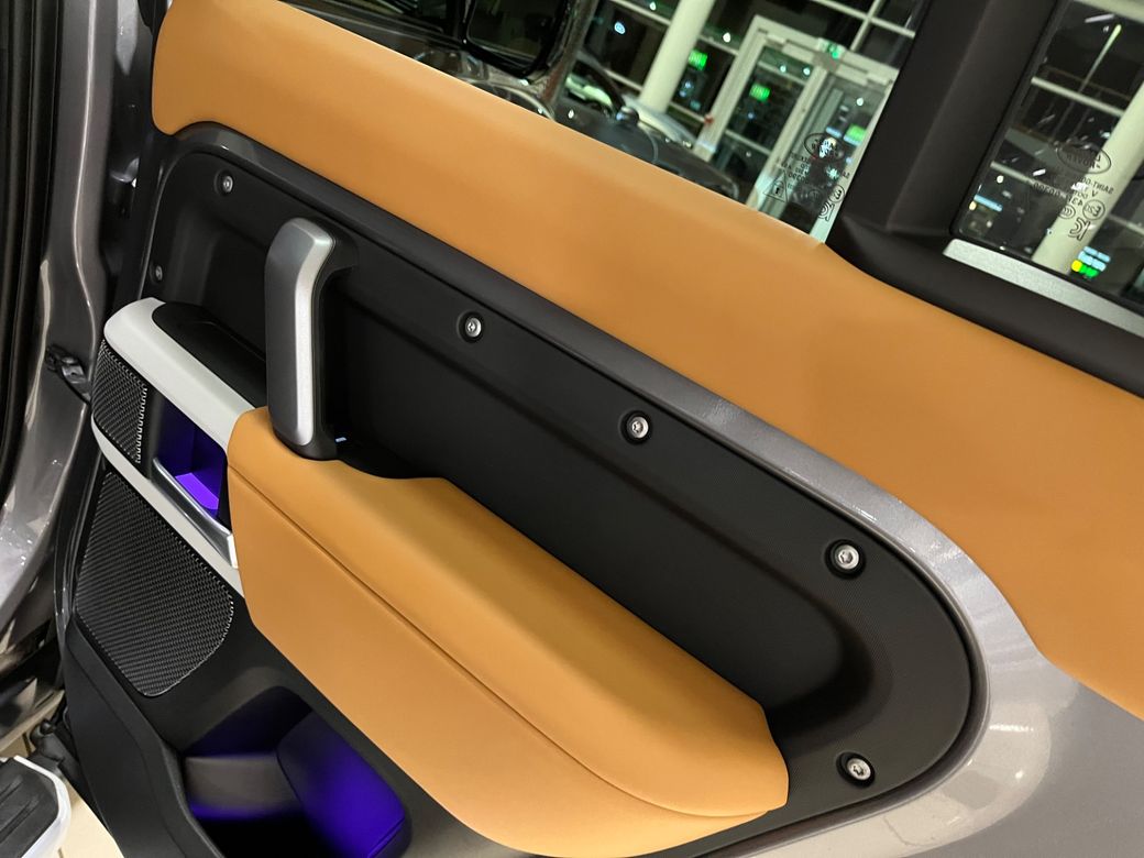 2023 Land Rover Defender