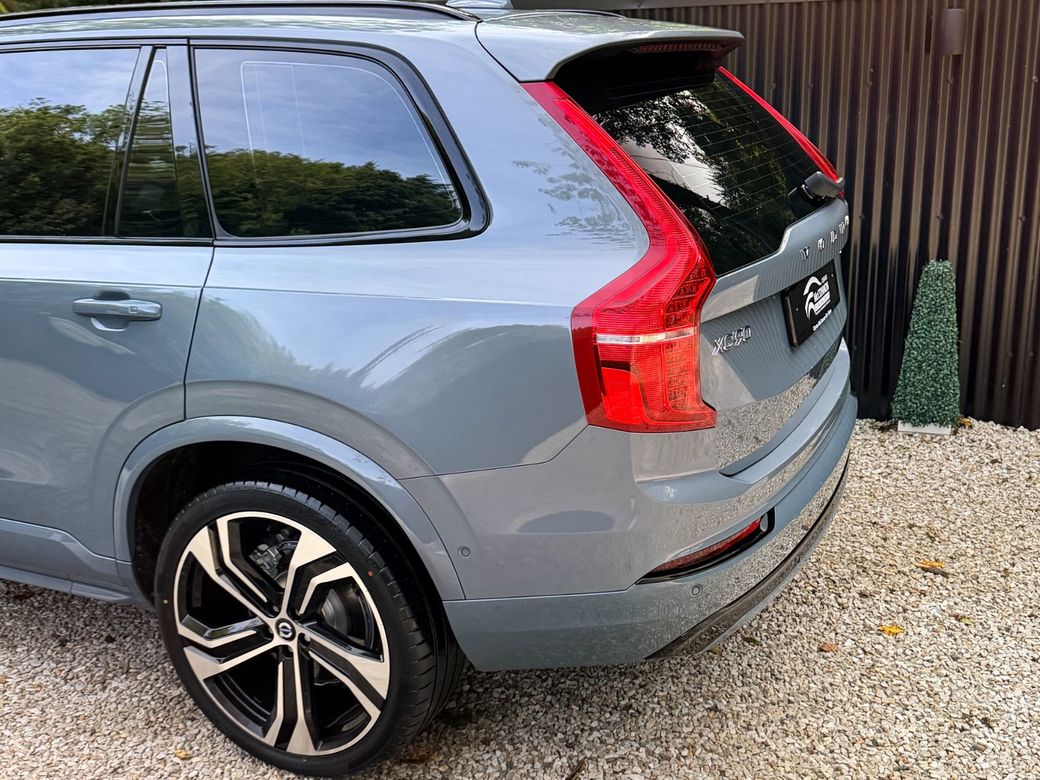 2022 Volvo XC90