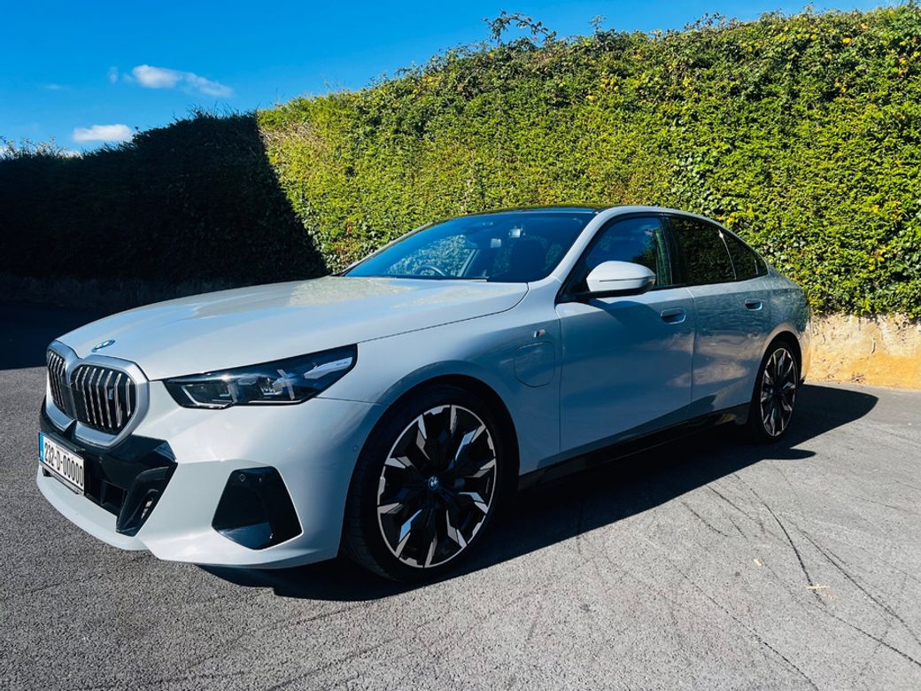 2023 BMW i5