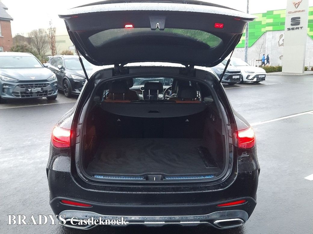 2024 Mercedes-Benz GLC Class