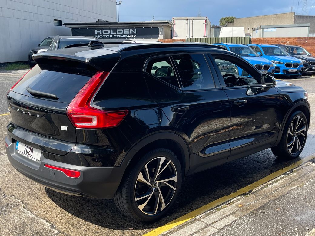 2020 Volvo XC40