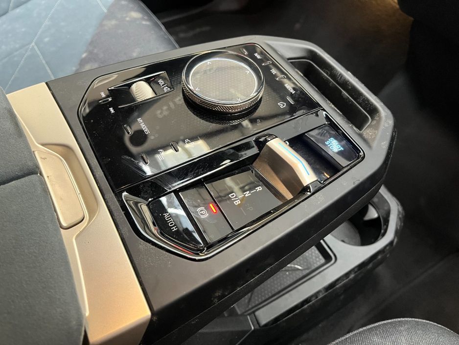 2022 BMW iX