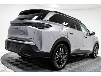 2025 Peugeot 5008