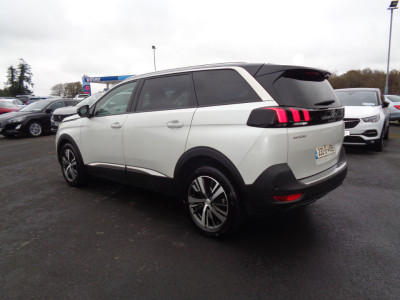 2023 Peugeot 5008