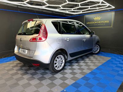 2011 Renault Scenic