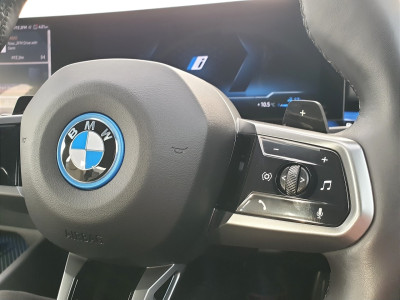 2025 BMW 530